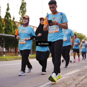 Runner Photo 8377943