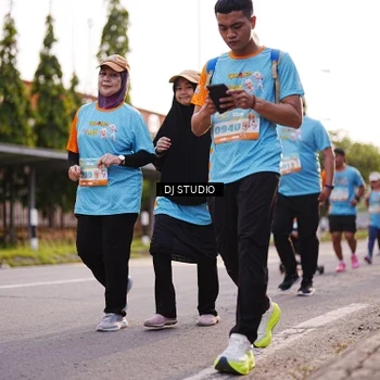 Runner Photo 8377953