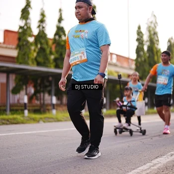 Runner Photo 8377983