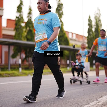 Runner Photo 8377988
