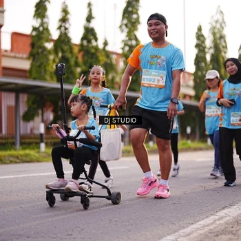 Runner Photo 8378003