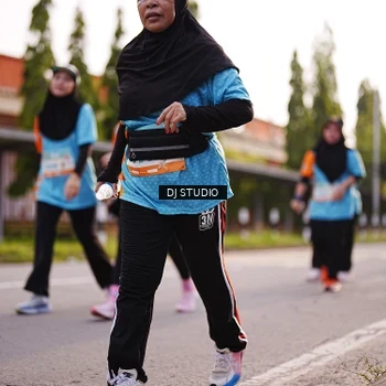 Runner Photo 8378043