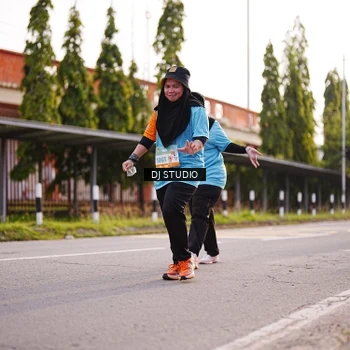 Runner Photo 8378054