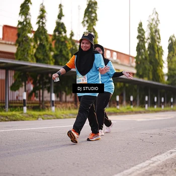 Runner Photo 8378058