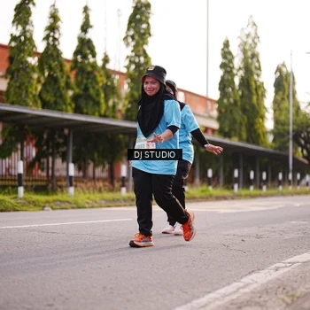 Runner Photo 8378062