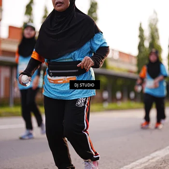 Runner Photo 8378073