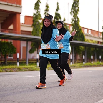 Runner Photo 8378086