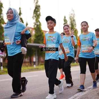 Runner Photo 8378096