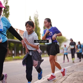Runner Photo 8378195