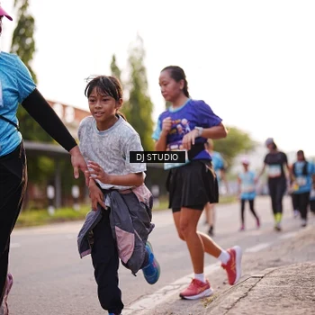 Runner Photo 8378197