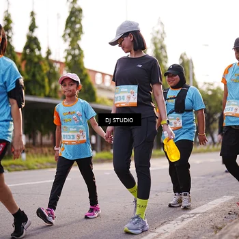 Runner Photo 8378236