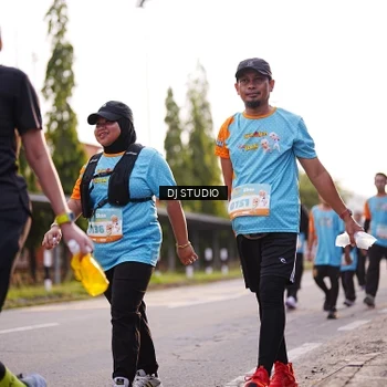 Runner Photo 8378240