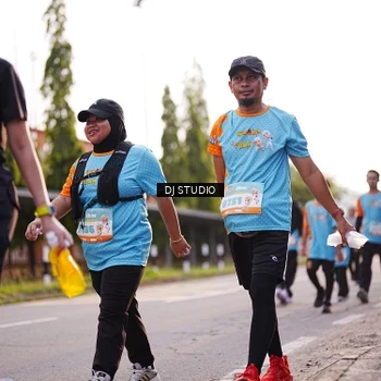 Runner Photo 8378241