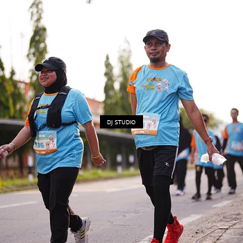 Runner Photo 8378246