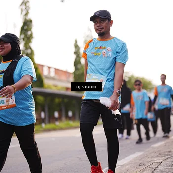 Runner Photo 8378262