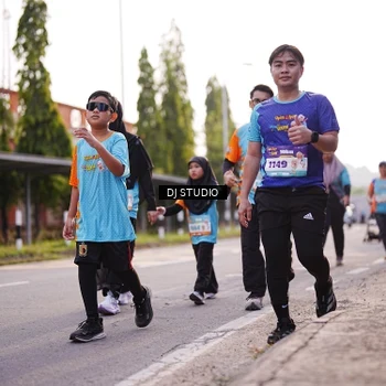 Runner Photo 8378287