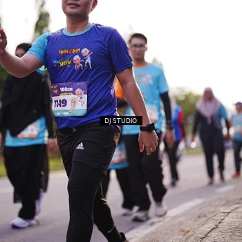 Runner Photo 8378290
