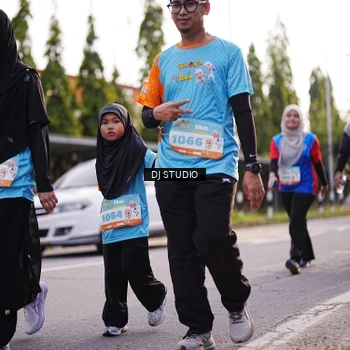Runner Photo 8378298