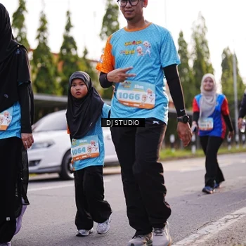 Runner Photo 8378303
