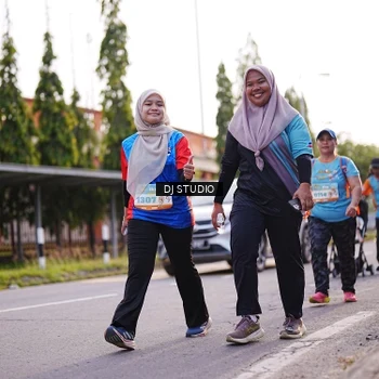Runner Photo 8378312