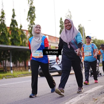 Runner Photo 8378325