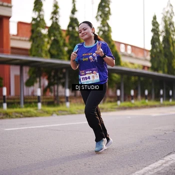 Runner Photo 8378336