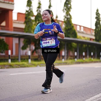 Runner Photo 8378340