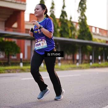Runner Photo 8378344