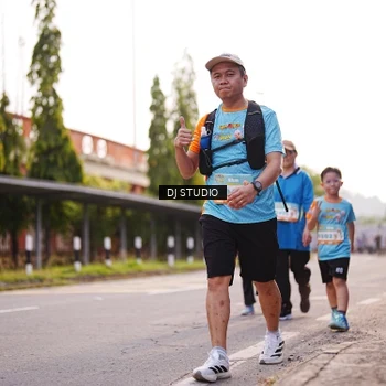 Runner Photo 8378346