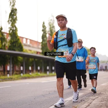 Runner Photo 8378347