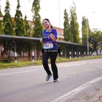 Runner Photo 8378349