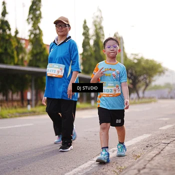 Runner Photo 8378368