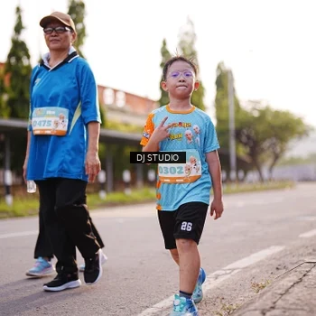 Runner Photo 8378377