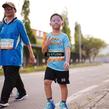 Runner Photo 8378383