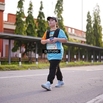 Runner Photo 8378388