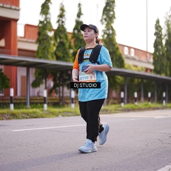 Runner Photo 8378394