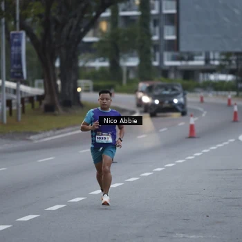 Runner Photo 8378417