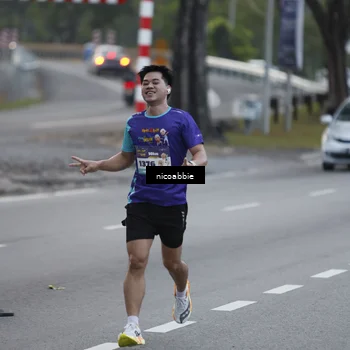 Runner Photo 8378430