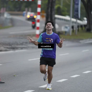 Runner Photo 8378435
