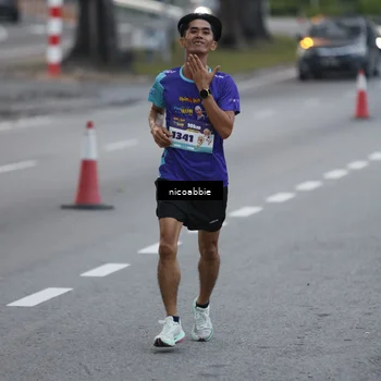 Runner Photo 8378436