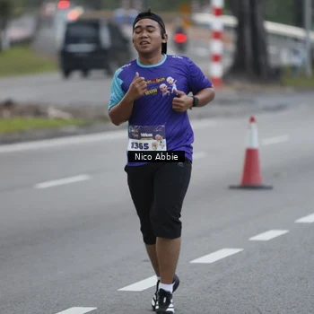 Runner Photo 8378445