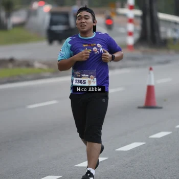 Runner Photo 8378446