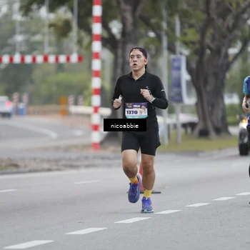 Runner Photo 8378476