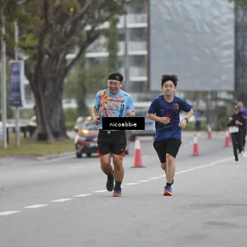 Runner Photo 8378532