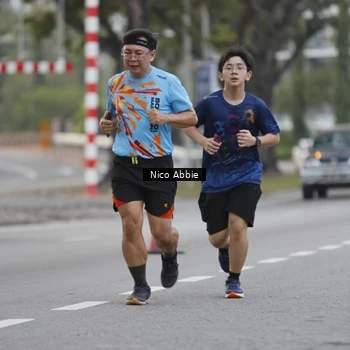 Runner Photo 8378538