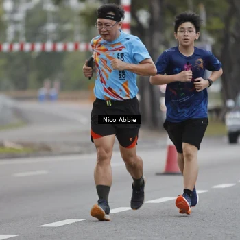 Runner Photo 8378545