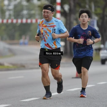 Runner Photo 8378547
