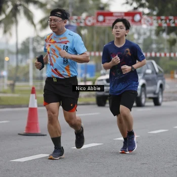 Runner Photo 8378550