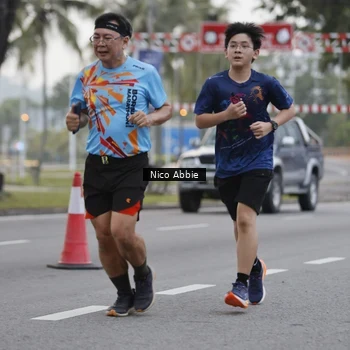 Runner Photo 8378551