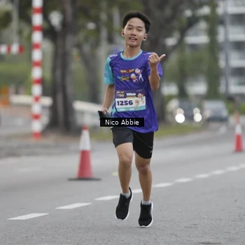 Runner Photo 8378573